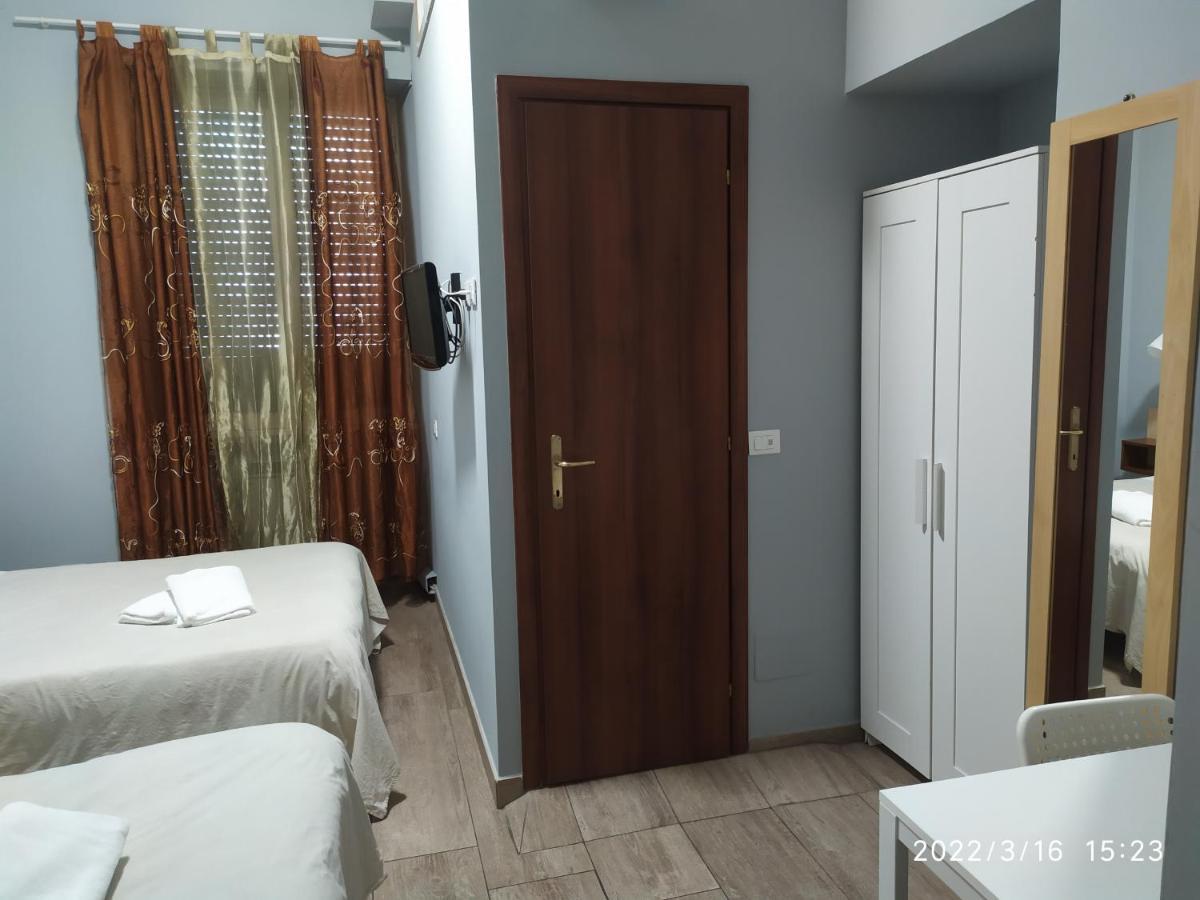 New Paradise Рим Екстериор снимка